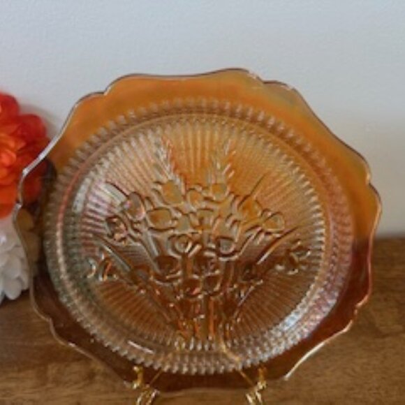 Jeannette Iris and Herringbone Marigold Carnival Glass Plate Floral Depression E - Picture 2 of 6